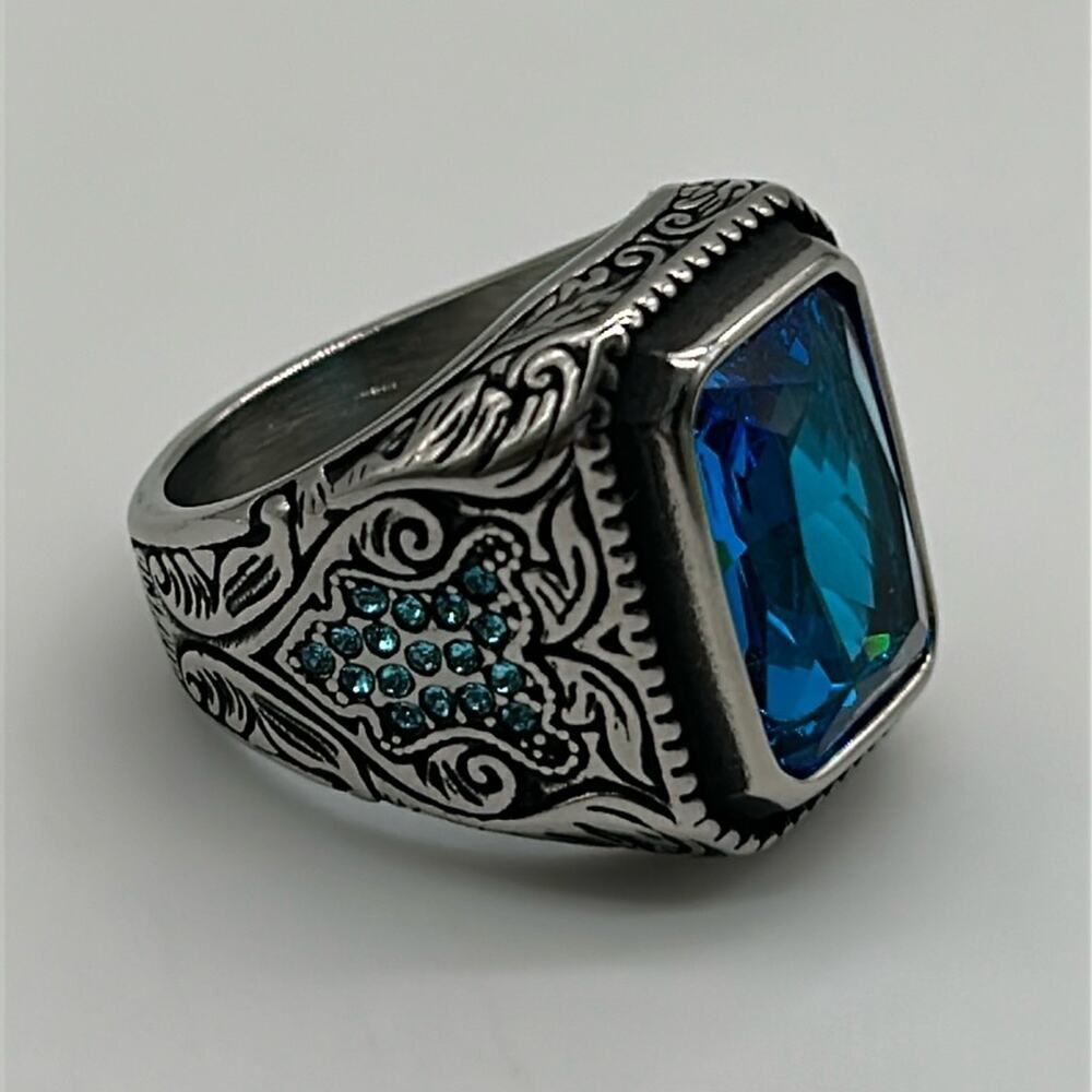 Royal Blue Cubic Zirconia Handmade Men's Ring Size 12 NWT